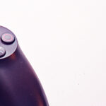 SONY、PS4 の DUAL SHOCK に似たデザインのコントローラー特許を取得